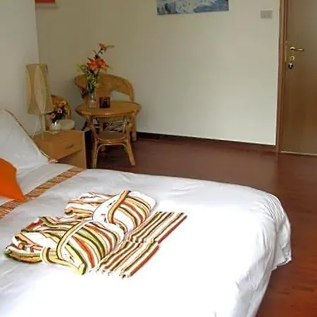 Bed & Breakfast Al Ponterosso 4*